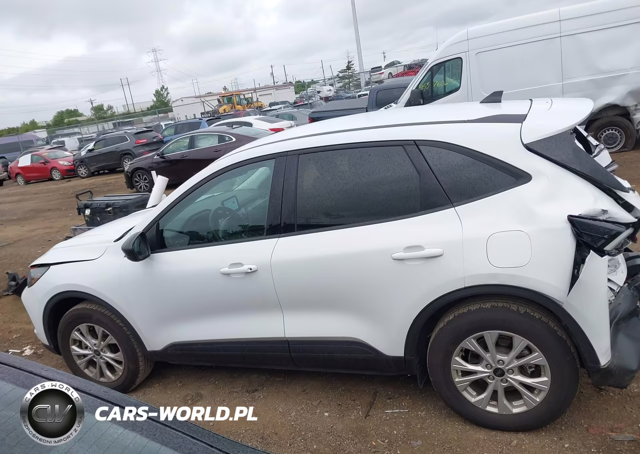 2025 Ford Escape Active VIN:1FMCU9GN1SUA20577 - 14