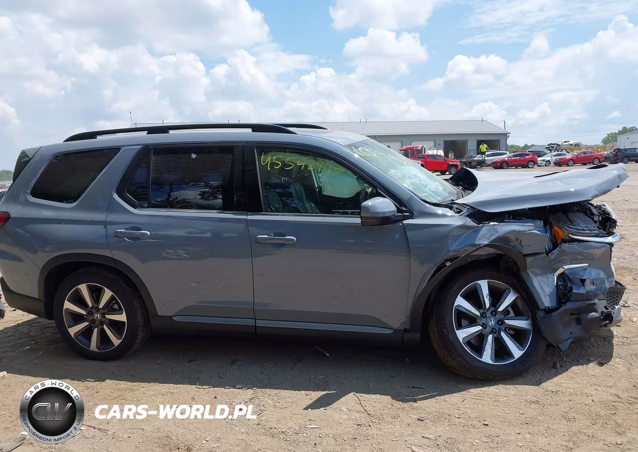 2025 Honda Pilot Touring VIN:5FNYG1H77SB171550 - 14