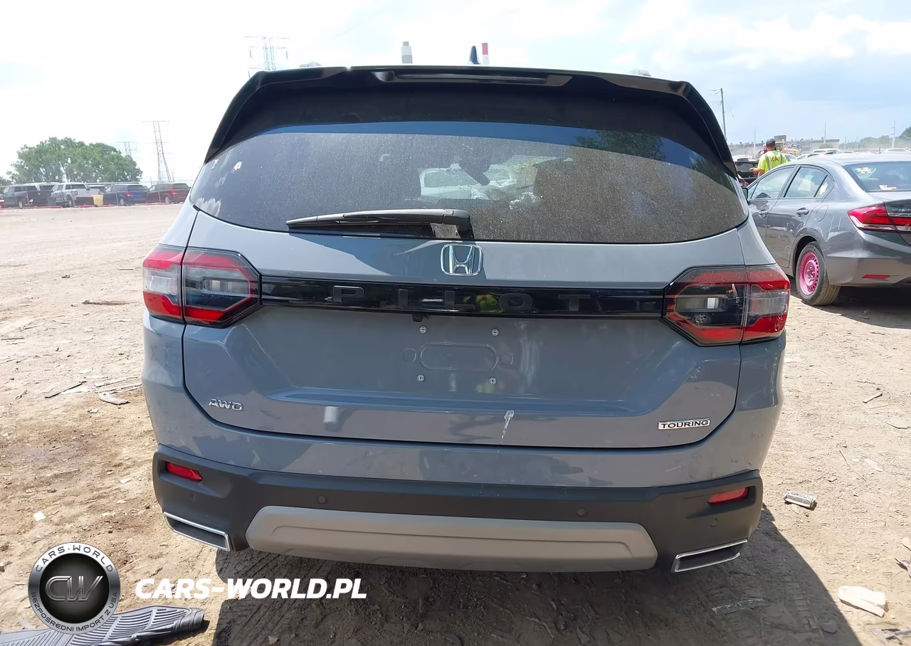 2025 Honda Pilot Touring VIN:5FNYG1H77SB171550 - 17