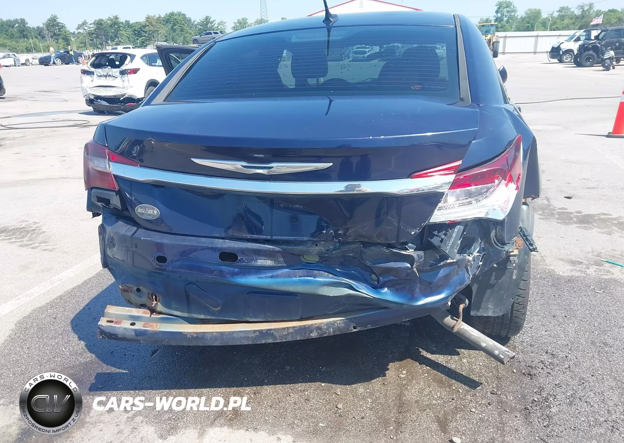 2013 Chrysler 200 Touring VIN:1C3CCBBBXDN673972 - 6