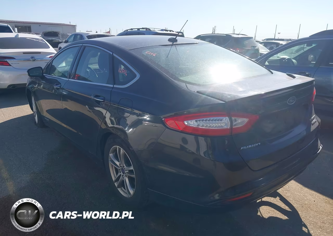 2015 Ford Fusion Hybrid Titanium VIN:3FA6P0RU7FR119626 - 3