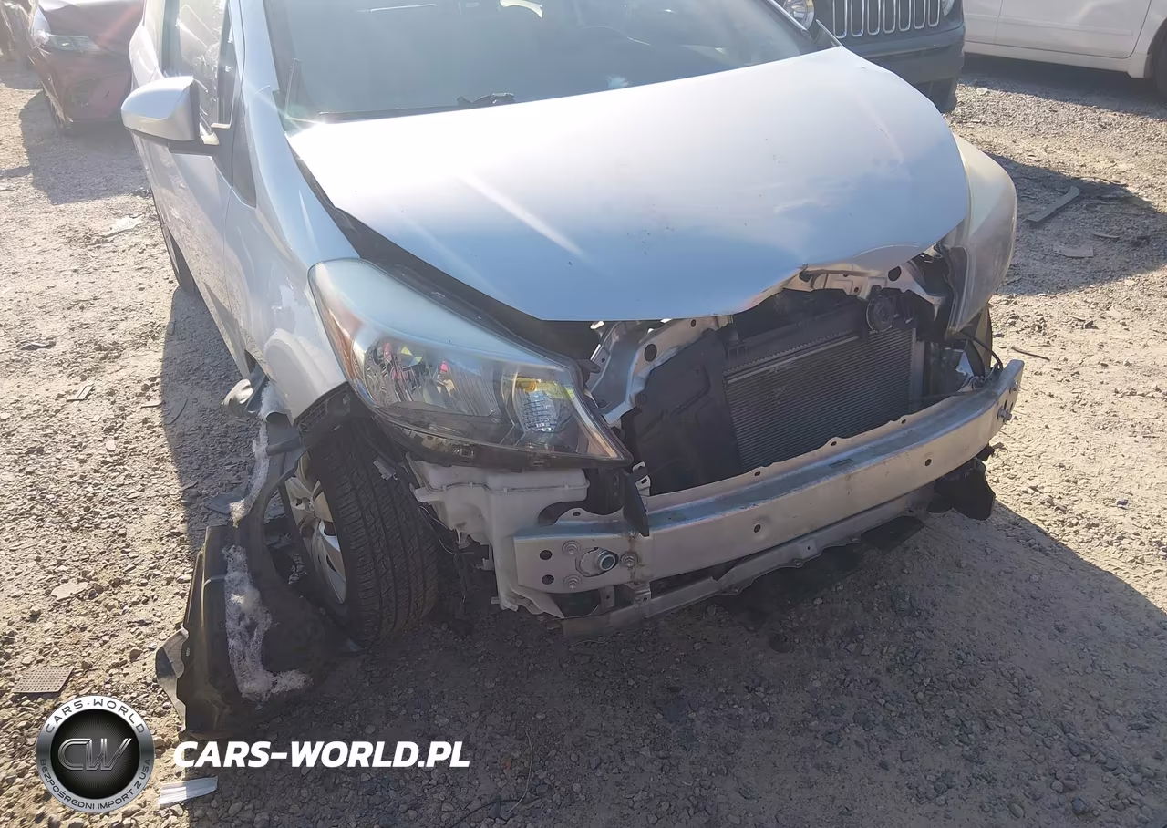 2013 Toyota Yaris L VIN:JTDJTUD30DD564270 - 6