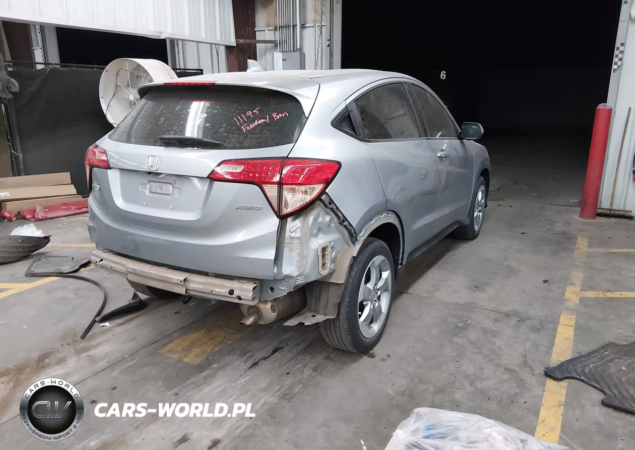2017 Honda Hr-V Lx VIN:3CZRU6H36HG700524 - 4