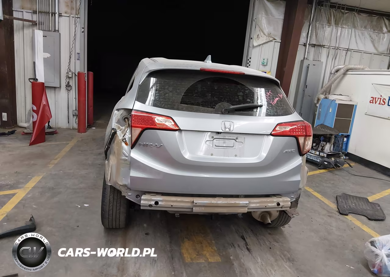 2017 Honda Hr-V Lx VIN:3CZRU6H36HG700524 - 6