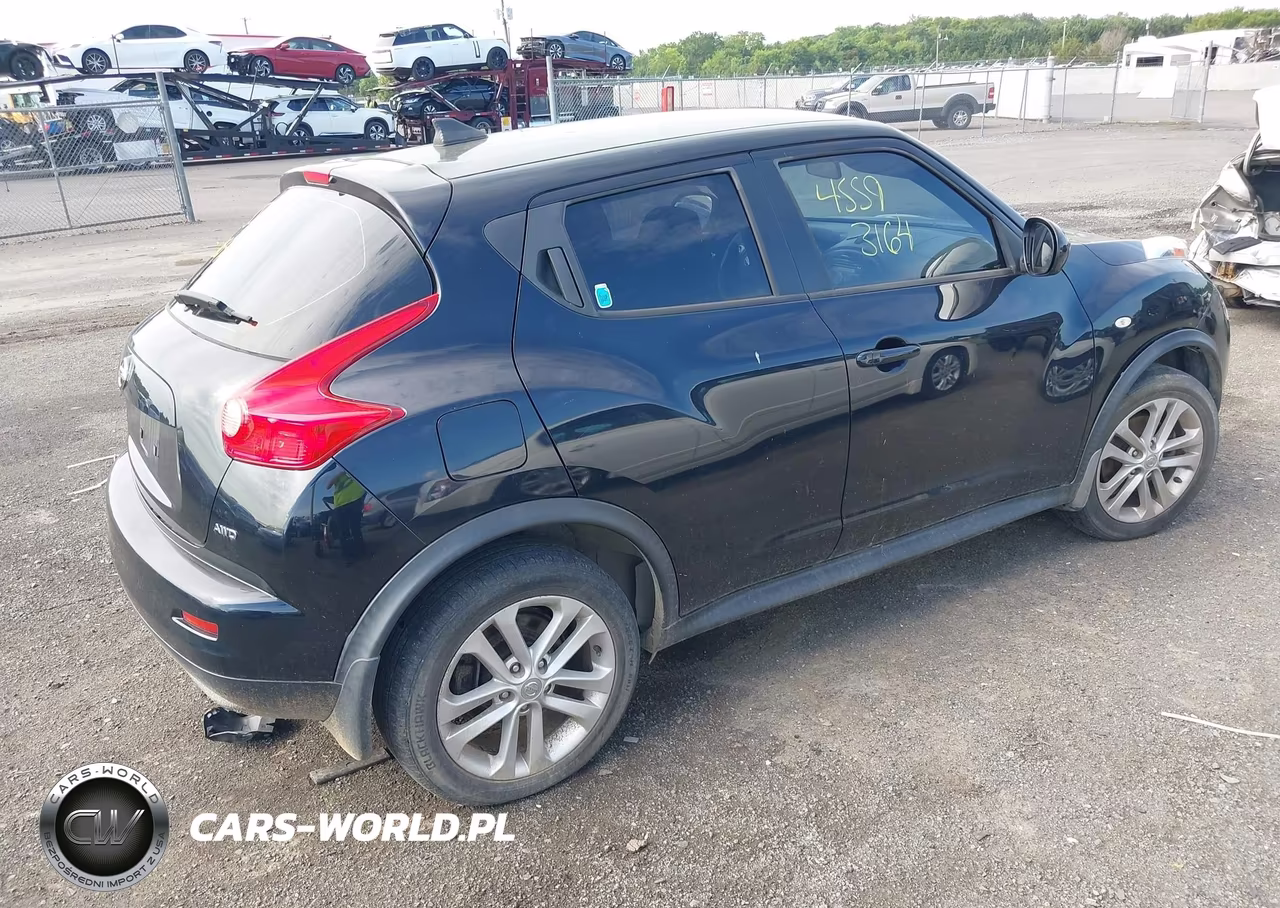 2011 Nissan Juke S VIN:JN8AF5MV0BT016341 - 4