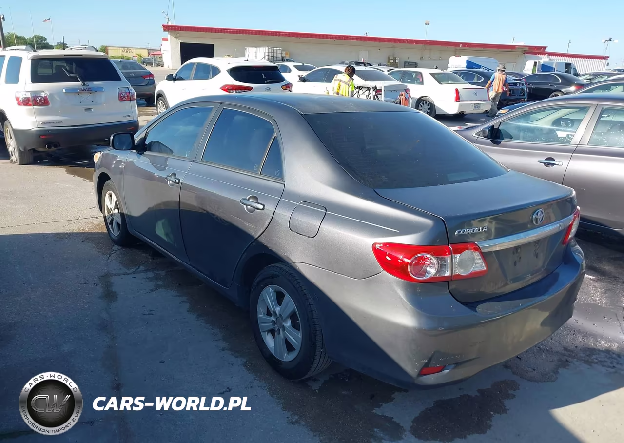 2011 Toyota Corolla Le VIN:JTDBU4EE0B9163142 - 3