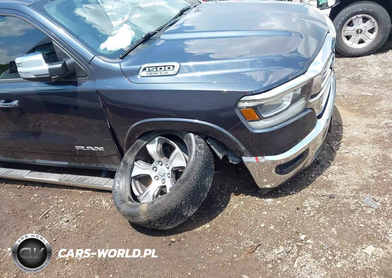 2019 Ram 1500 Laramie VIN:1C6SRFJT1KN787032 - 6