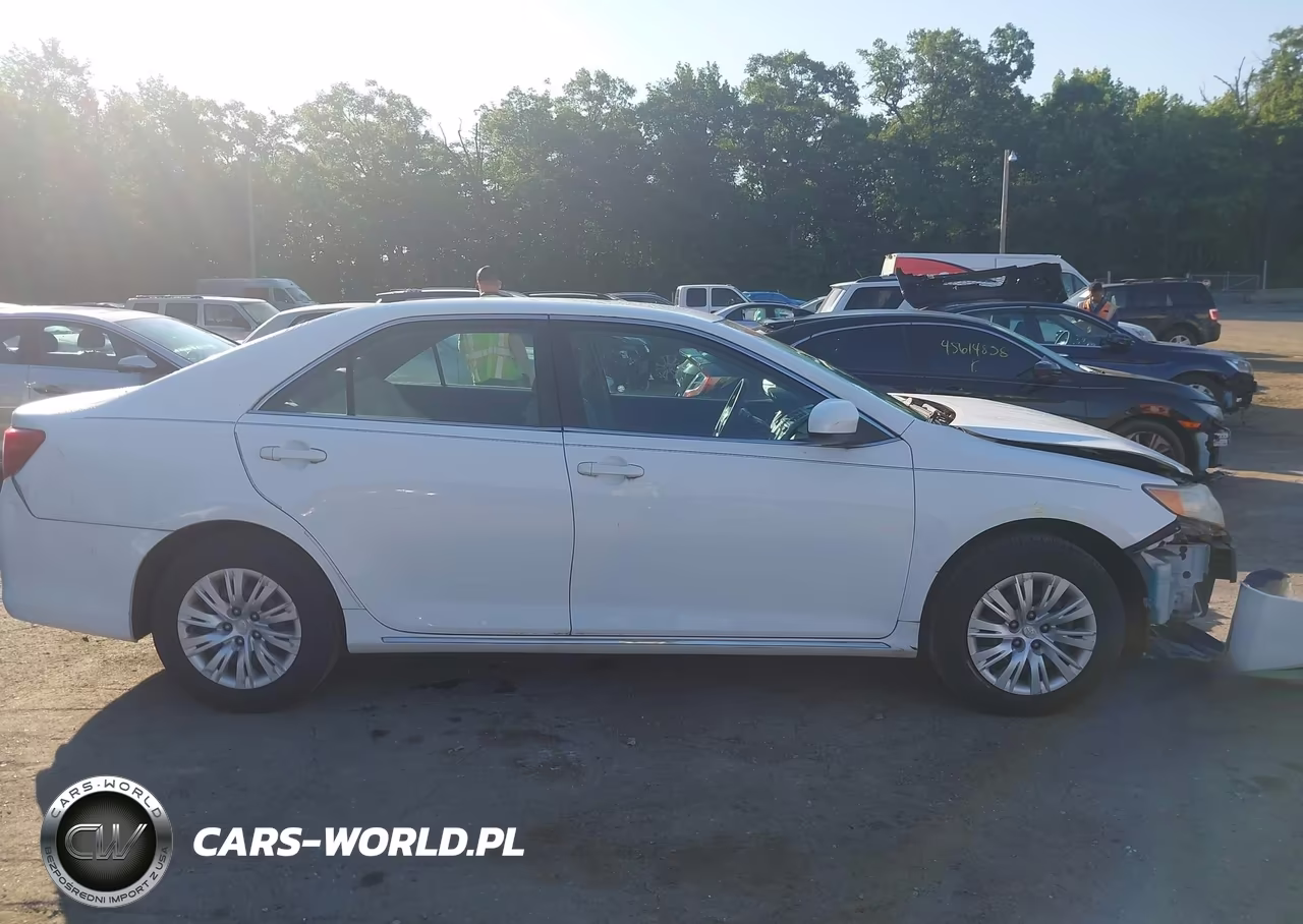 2012 Toyota Camry Le VIN:4T1BF1FK5CU187069 - 13