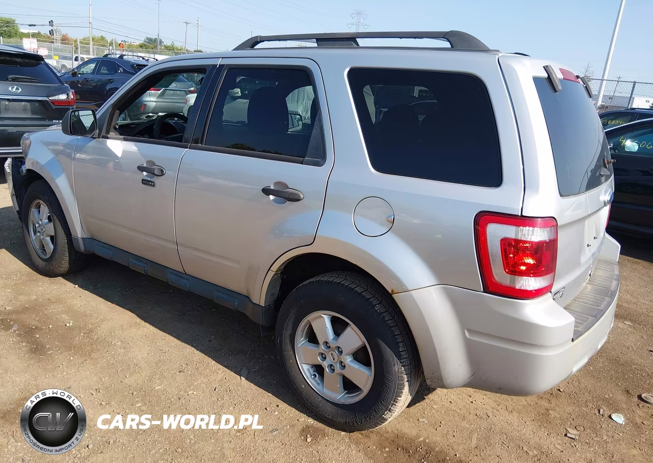 2012 Ford Escape Xlt VIN:1FMCU0D77CKC15016 - 3