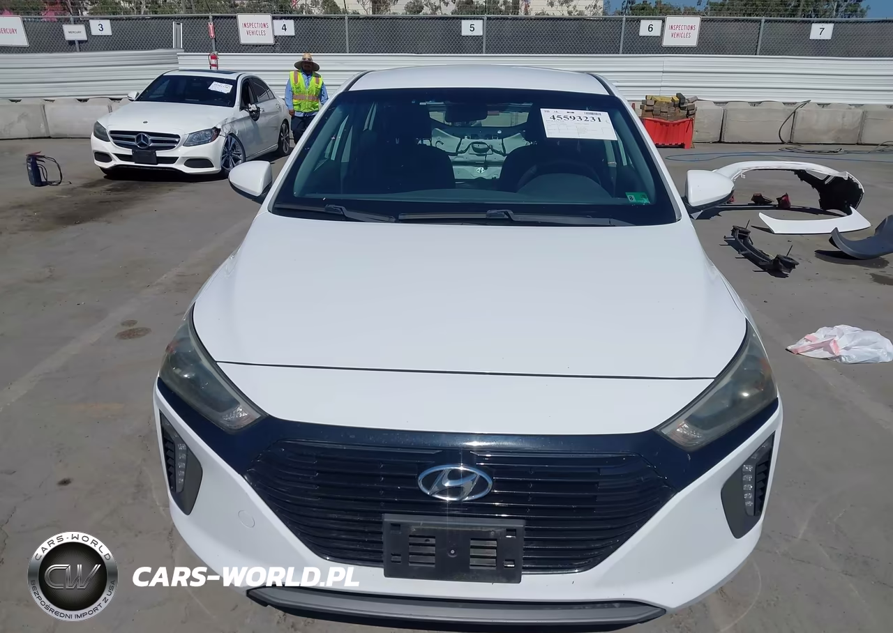 2017 Hyundai Ioniq Hybrid Sel VIN:KMHC75LC8HU018886 - 12