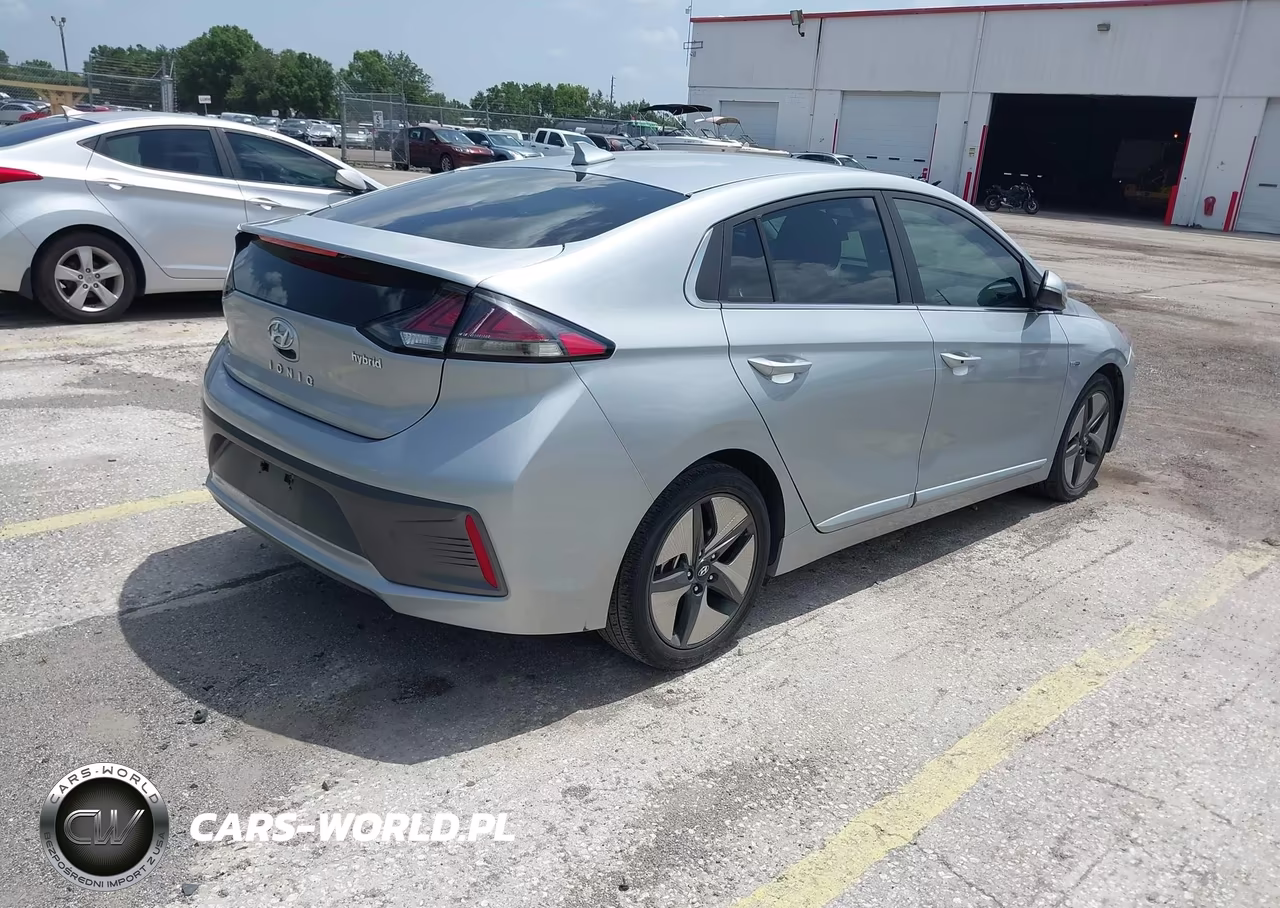2020 Hyundai Ioniq Hybrid Sel VIN:KMHC85LC6LU242650 - 4