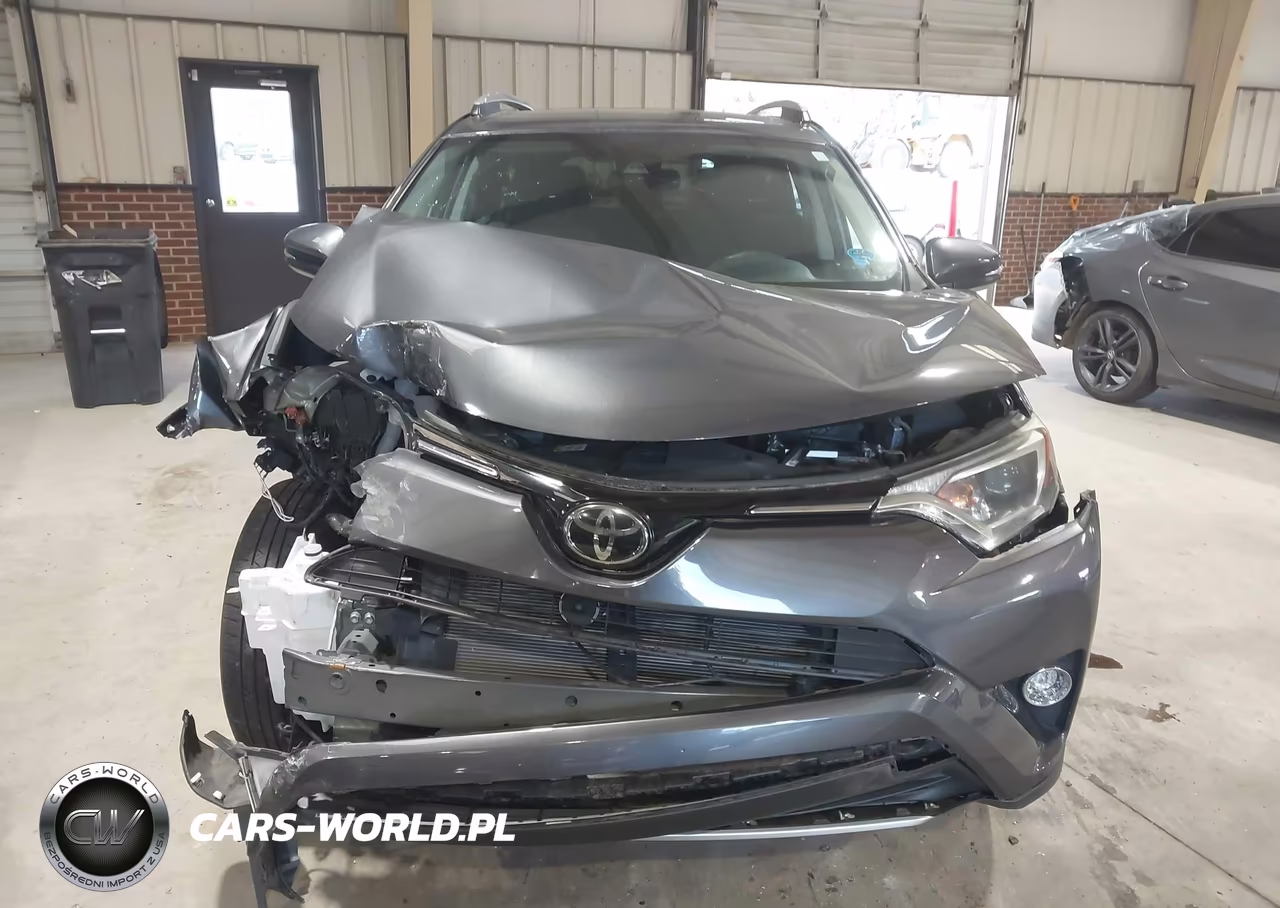 2018 Toyota Rav4 Xle VIN:2T3WFREV0JW522268 - 13