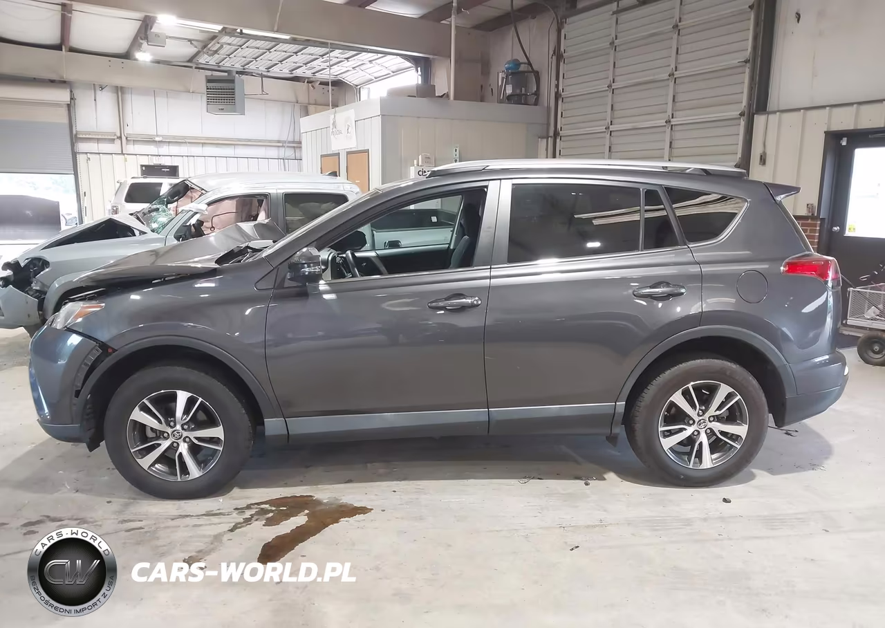2018 Toyota Rav4 Xle VIN:2T3WFREV0JW522268 - 15