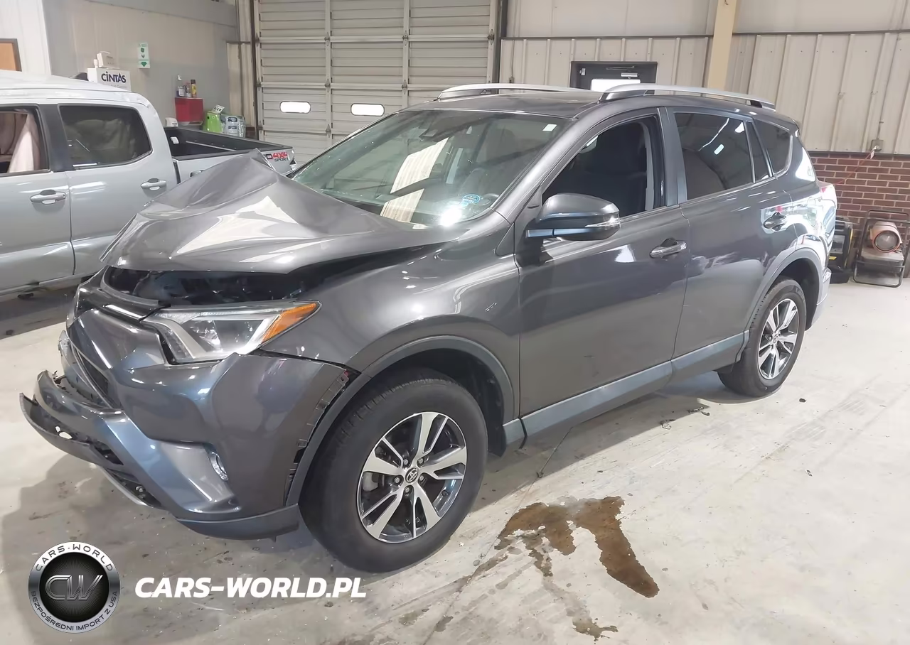 2018 Toyota Rav4 Xle VIN:2T3WFREV0JW522268 - 2