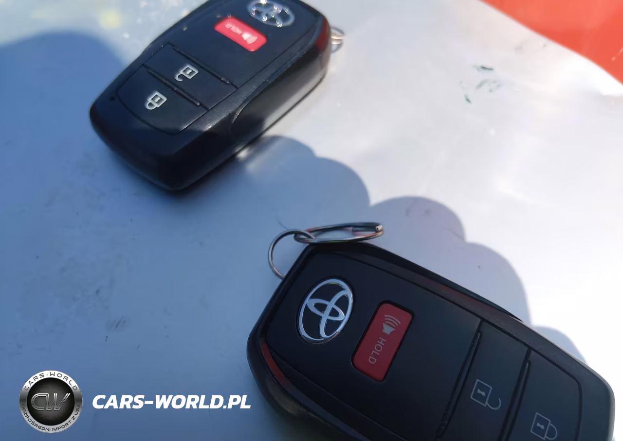 2023 Toyota Corolla Cross Hybrid Se VIN:7MUFBABG4PV002318 - 11
