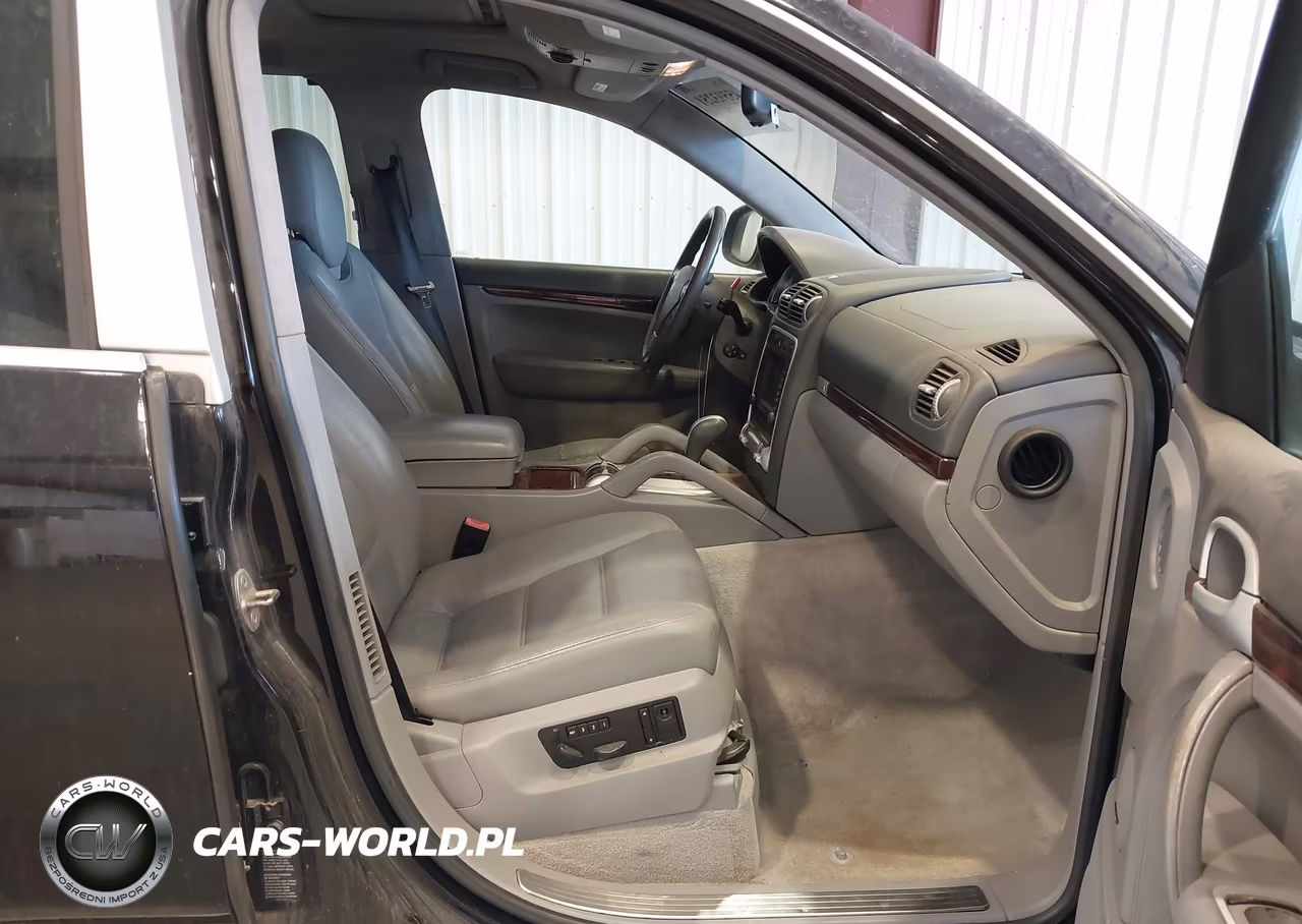 2004 Porsche Cayenne Turbo VIN:WP1AC29P74LA93173 - 5