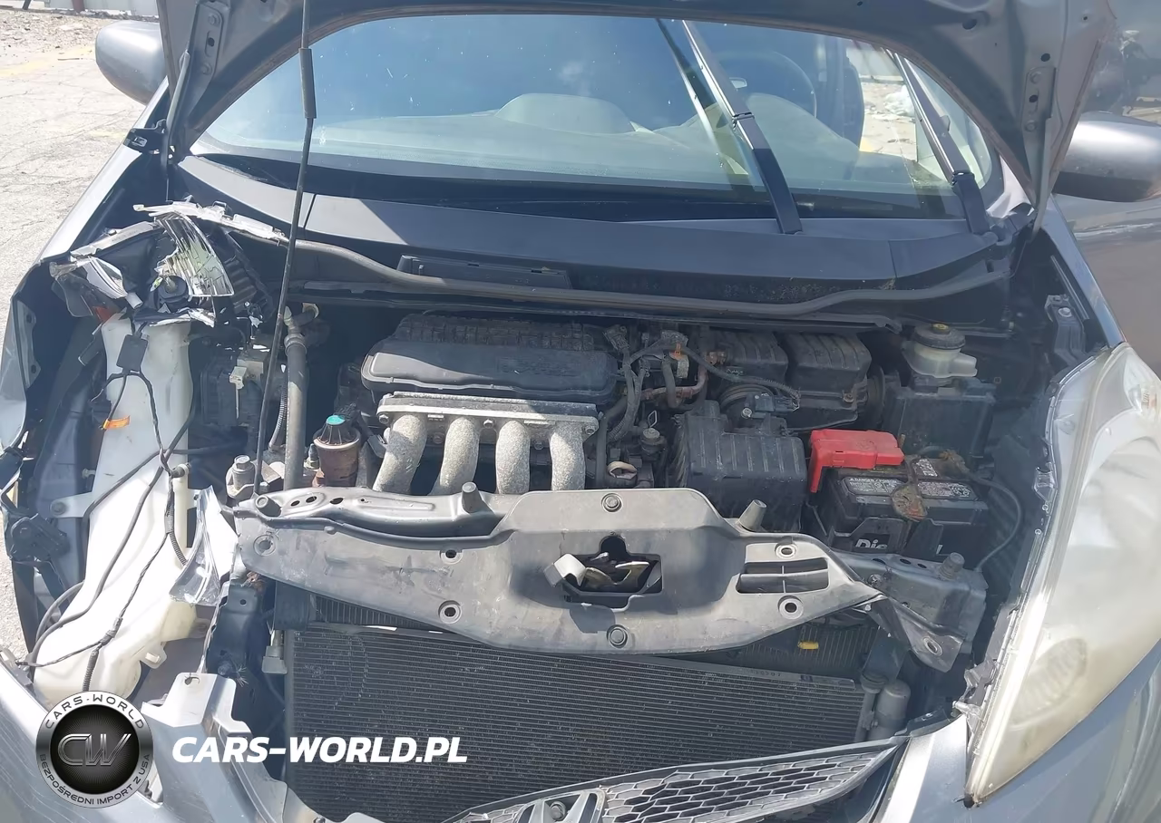 2011 Honda Fit Sport VIN:JHMGE8H57BS007841 - 10