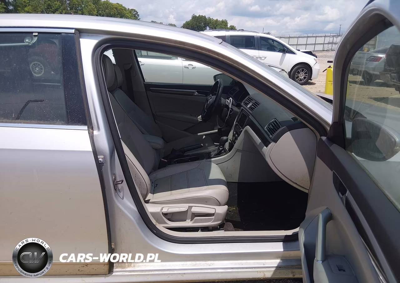 2016 Volkswagen Passat 1.8T Se VIN:1VWBT7A33GC040290 - 5