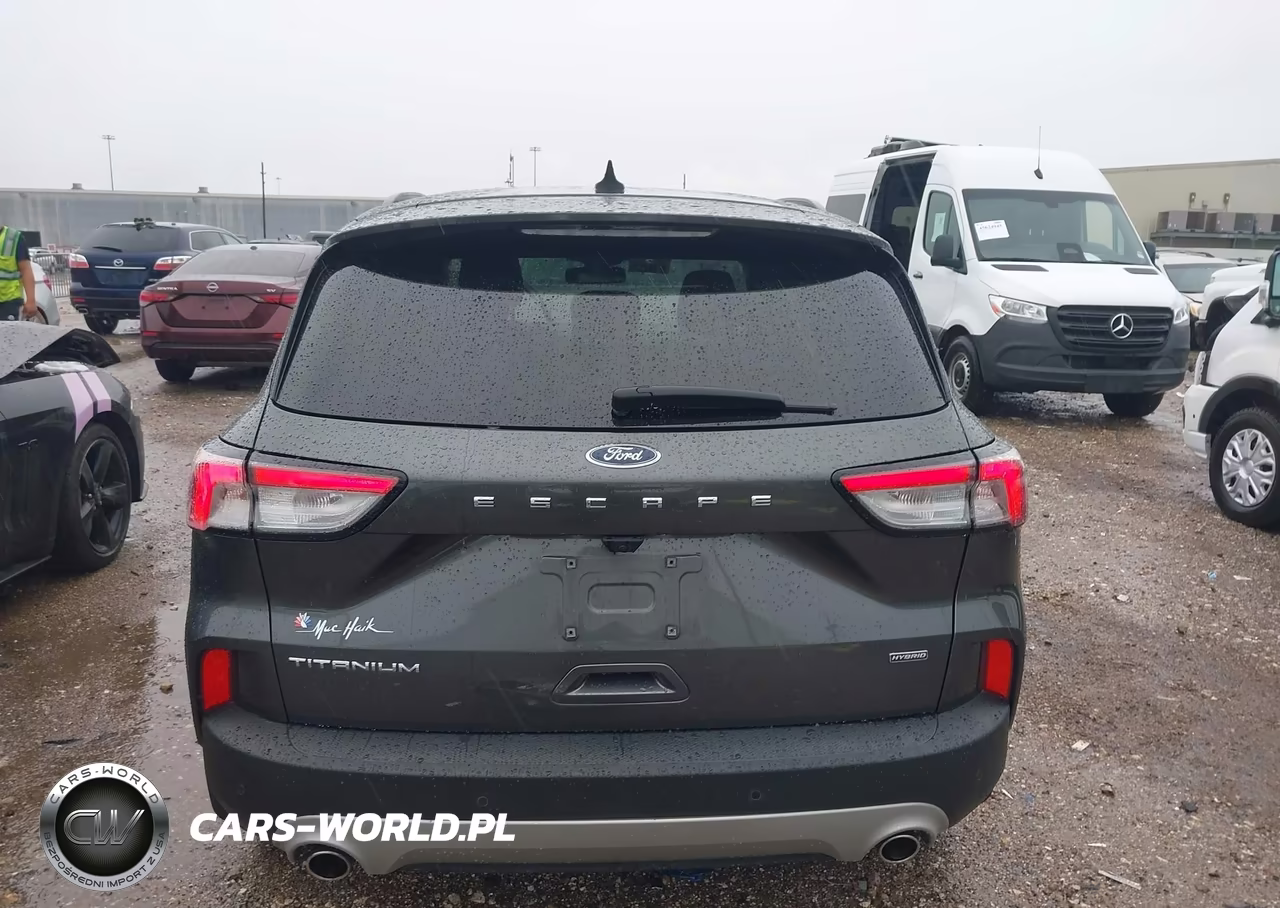 2020 Ford Escape Titanium Hybrid VIN:1FMCU0DZ4LUB02677 - 17