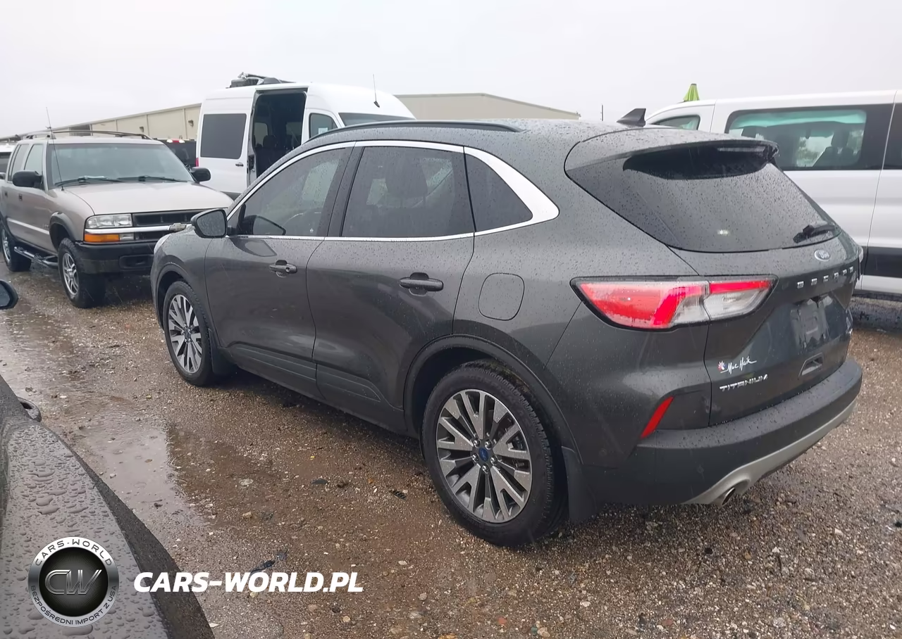 2020 Ford Escape Titanium Hybrid VIN:1FMCU0DZ4LUB02677 - 3