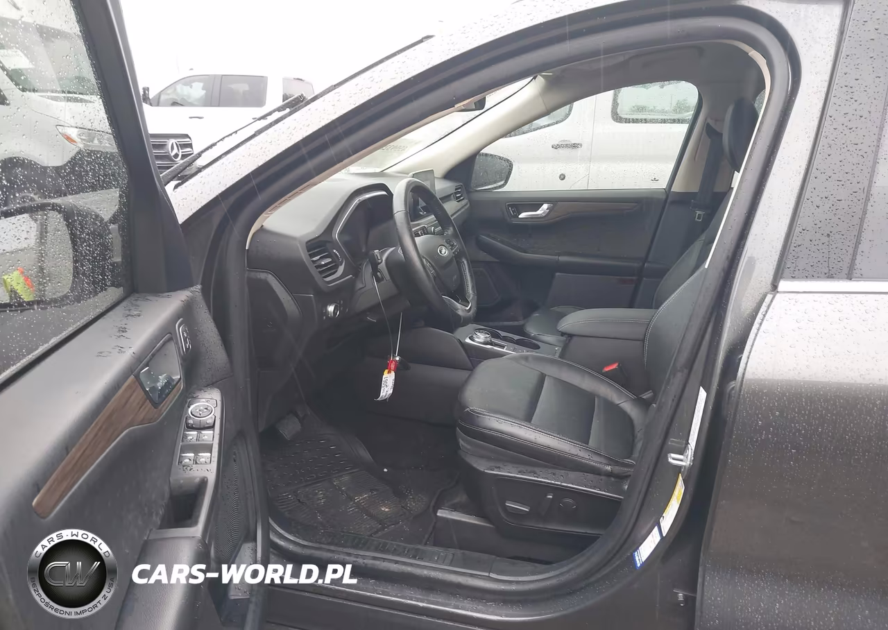 2020 Ford Escape Titanium Hybrid VIN:1FMCU0DZ4LUB02677 - 5