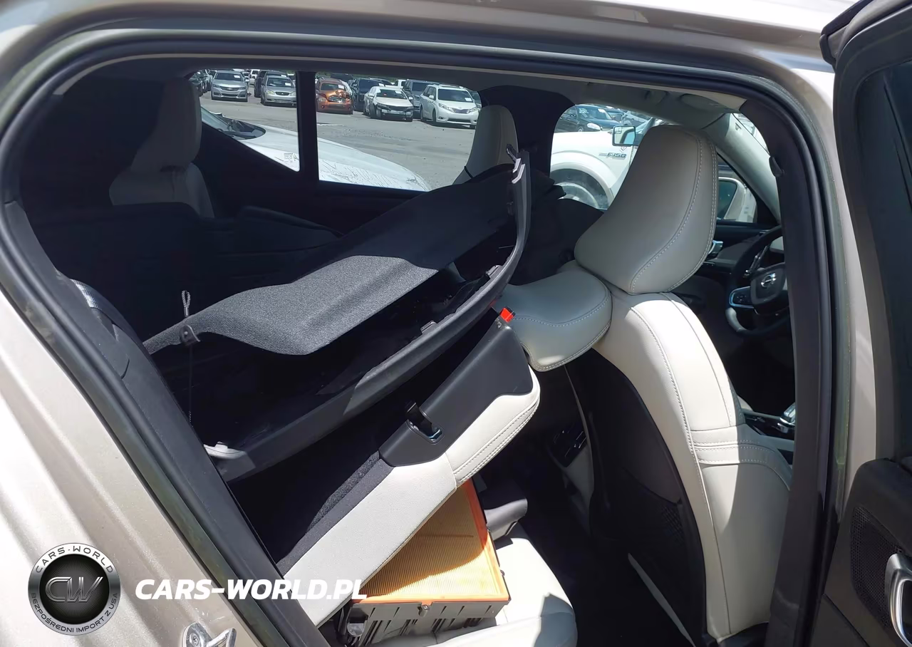 2023 Volvo Xc40 B5 Plus Bright Theme VIN:YV4L12UE1P2049974 - 8