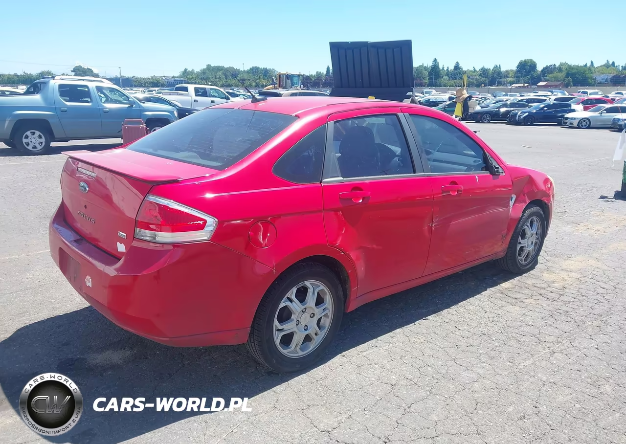 2008 Ford Focus Ses VIN:1FAHP35N28W122362 - 4