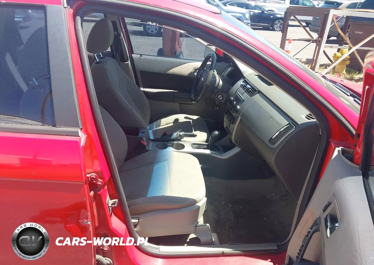 2008 Ford Focus Ses VIN:1FAHP35N28W122362 - 5