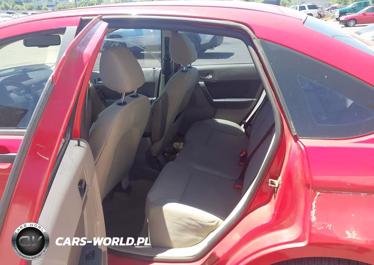2008 Ford Focus Ses VIN:1FAHP35N28W122362 - 8
