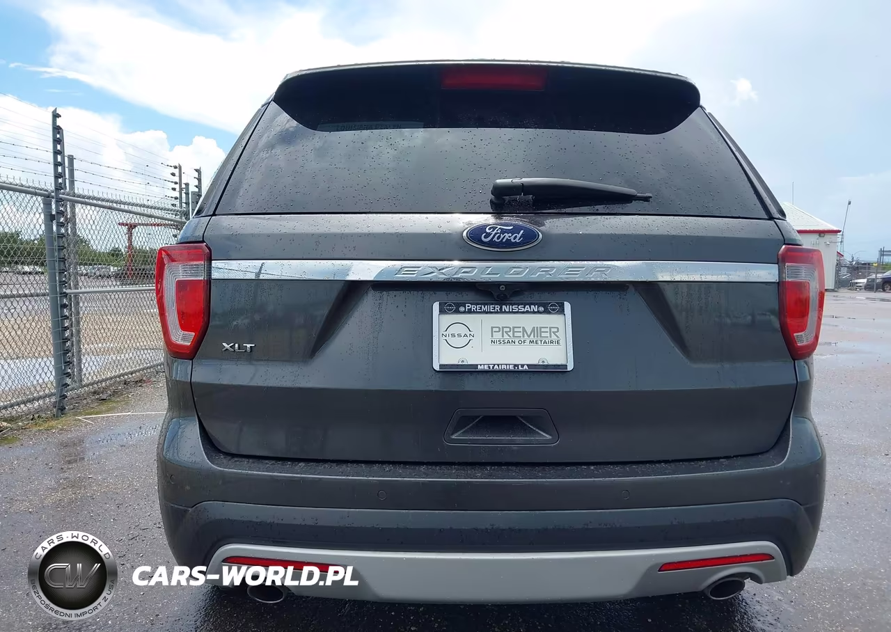 2017 Ford Explorer Xlt VIN:1FM5K7D85HGE19372 - 16