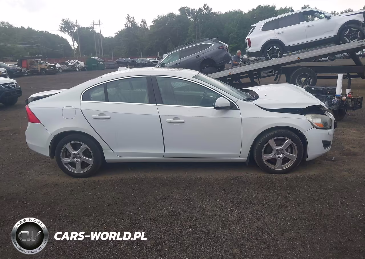 2012 Volvo S60 T5-T5 W-Moonroof VIN:YV1622FS6C2126553 - 13