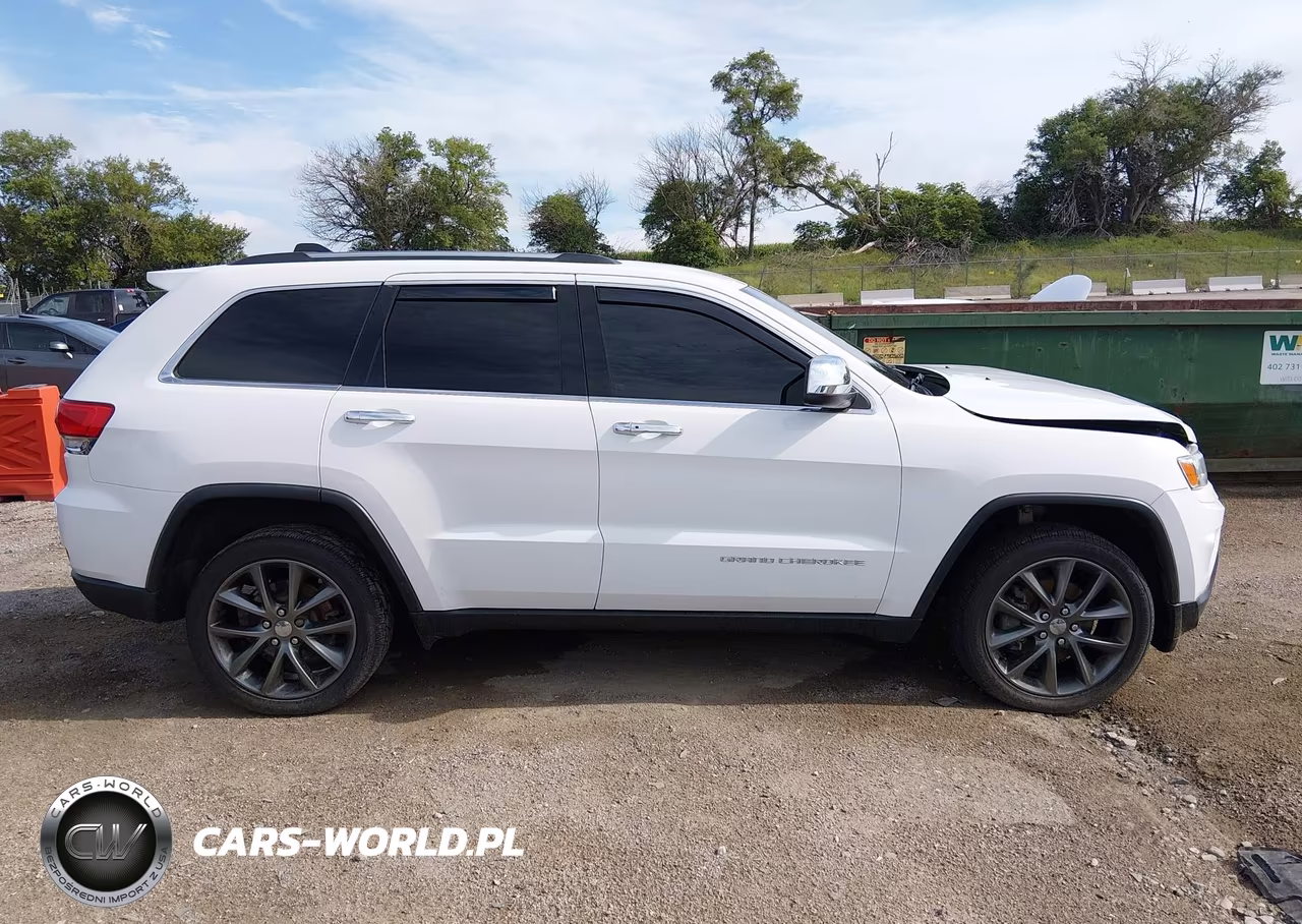 2016 Jeep Grand Cherokee Laredo VIN:1C4RJFAG3GC490543 - 13