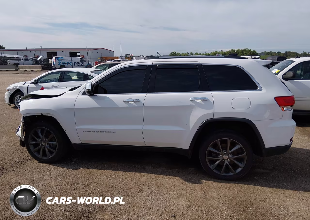 2016 Jeep Grand Cherokee Laredo VIN:1C4RJFAG3GC490543 - 14