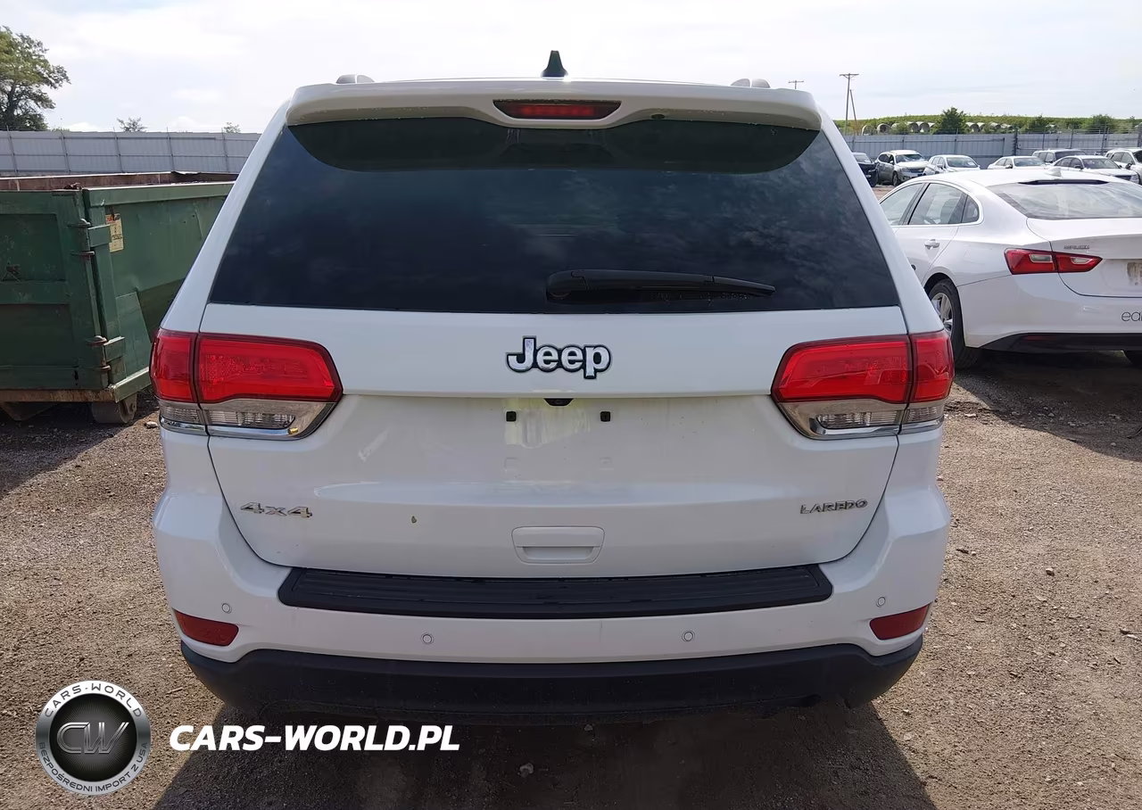 2016 Jeep Grand Cherokee Laredo VIN:1C4RJFAG3GC490543 - 16