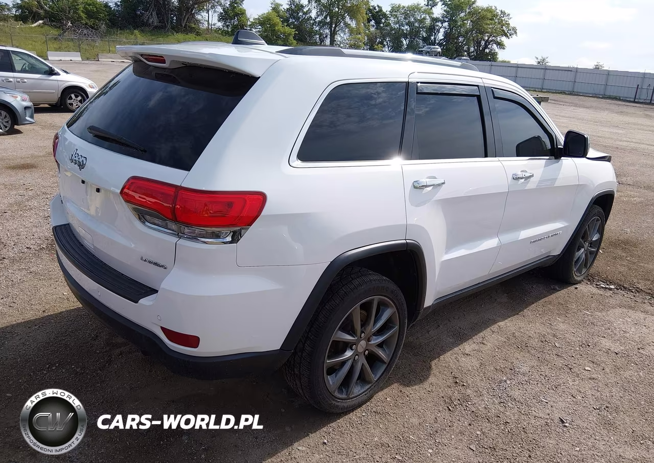 2016 Jeep Grand Cherokee Laredo VIN:1C4RJFAG3GC490543 - 4
