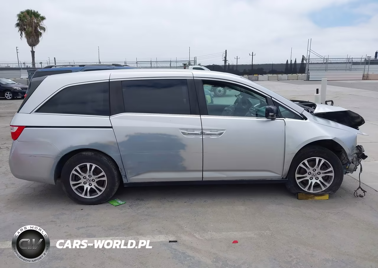 HONDA ODYSSEY EX VIN:5FNRL5H66CB025902 - 13