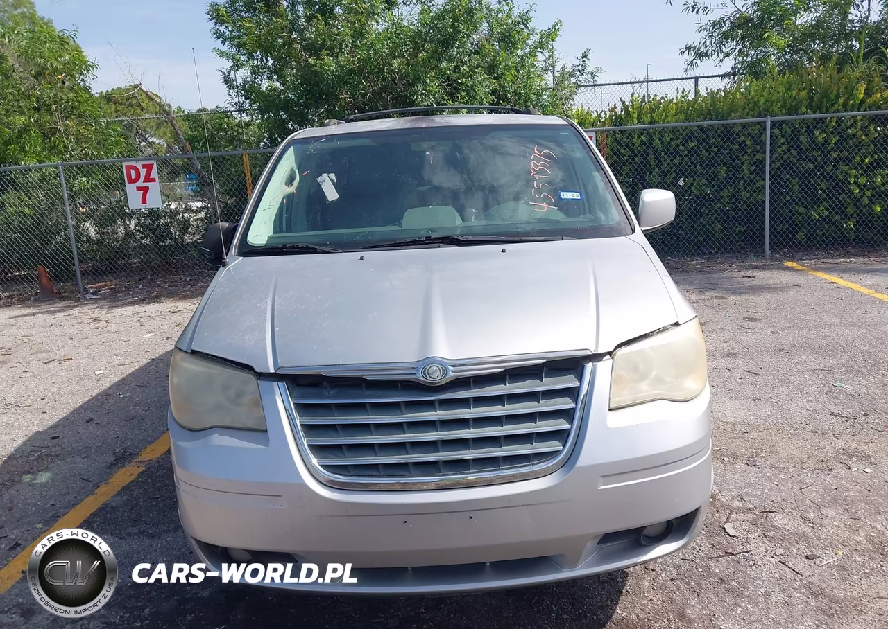 2010 Chrysler Town & Country Touring VIN:2A4RR5D10AR230510 - 12