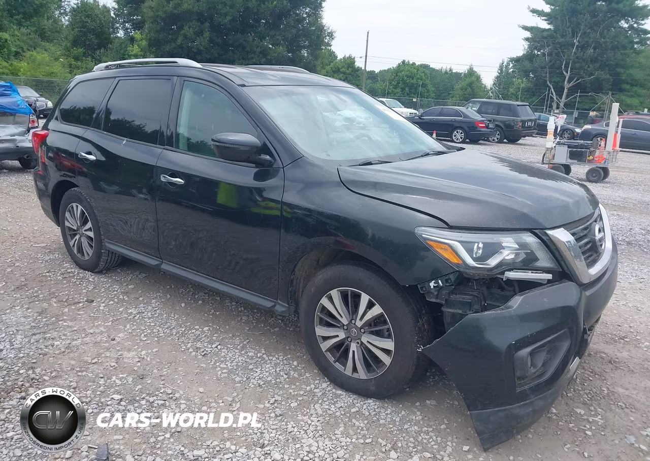 2017 Nissan Pathfinder Sv