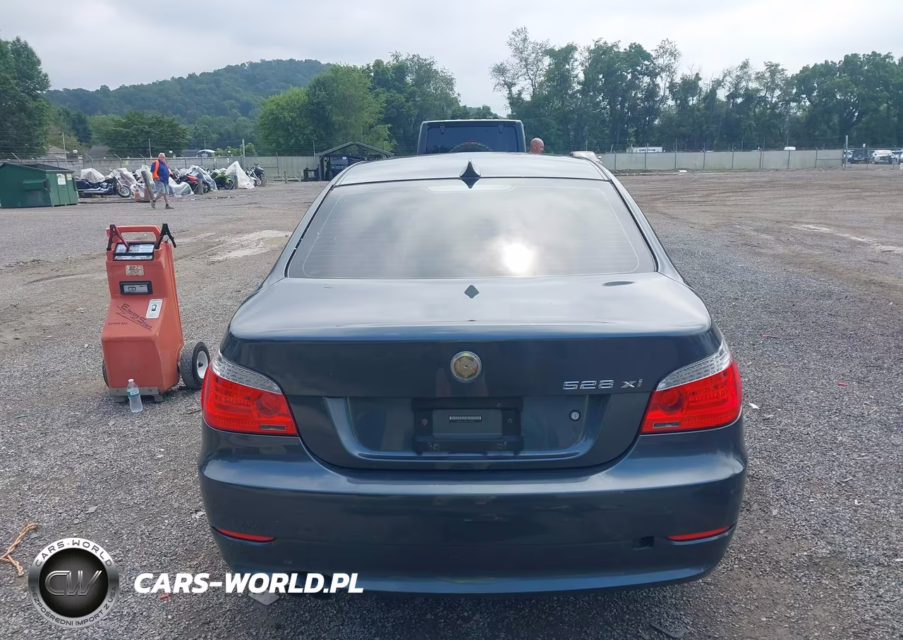 2008 BMW 528Xi VIN:WBANV13518CZ54624 - 17