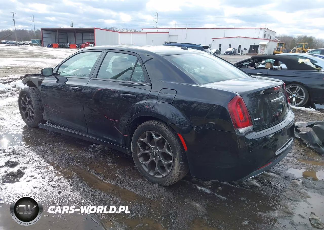 2015 Chrysler 300 S VIN:2C3CCAGG8FH787026 - 3