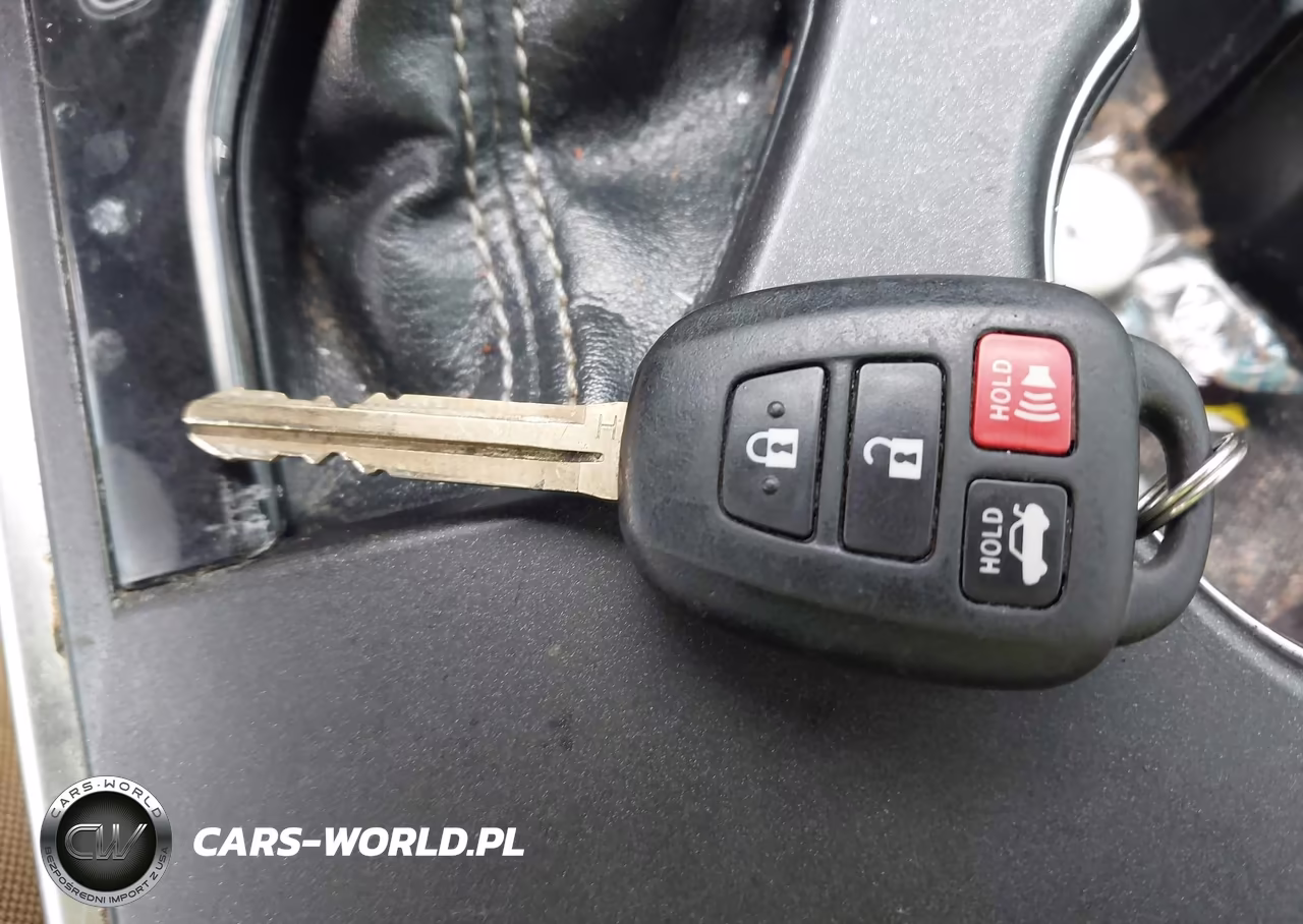 2016 Toyota Camry Le VIN:4T4BF1FK4GR557682 - 11