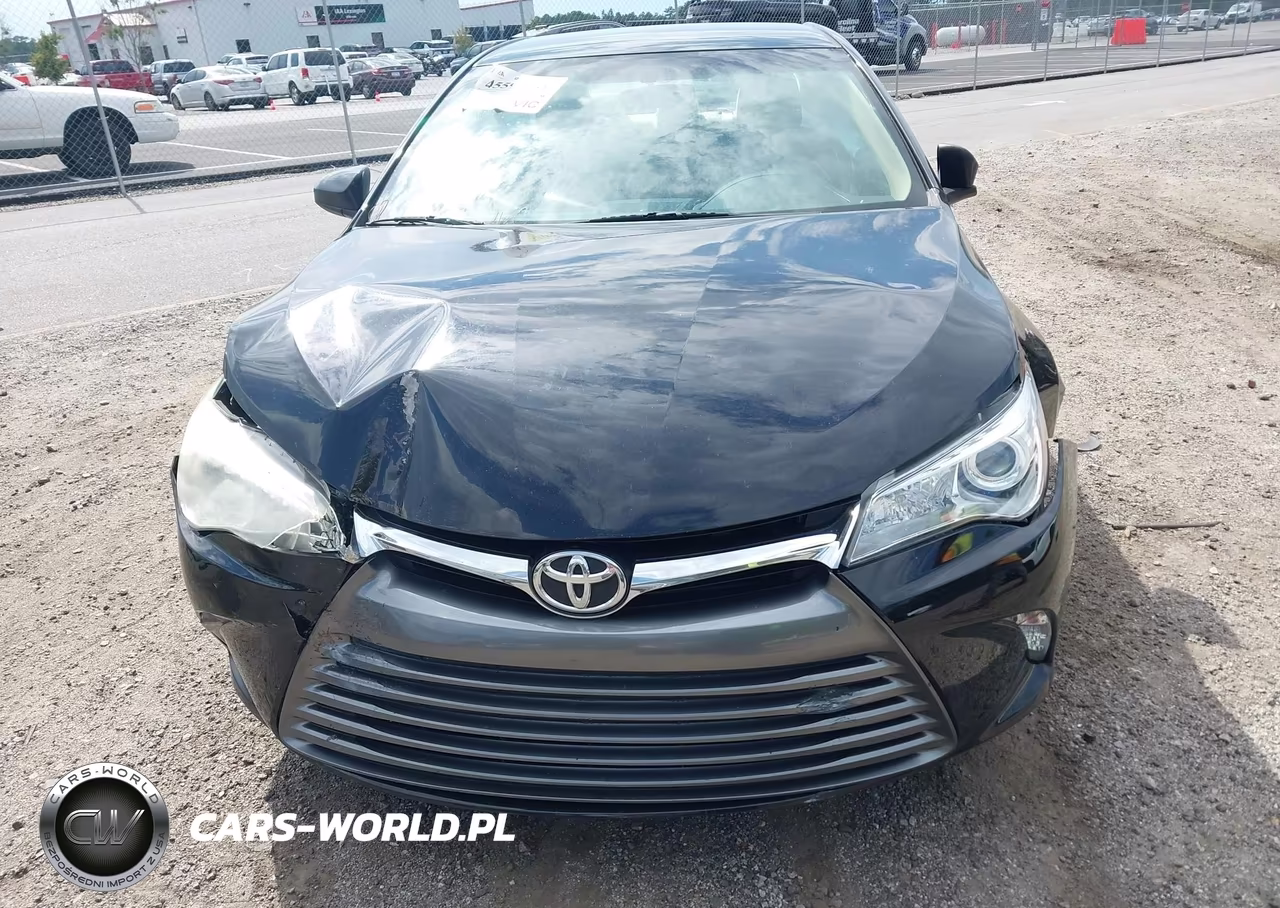 2016 Toyota Camry Le VIN:4T4BF1FK4GR557682 - 12