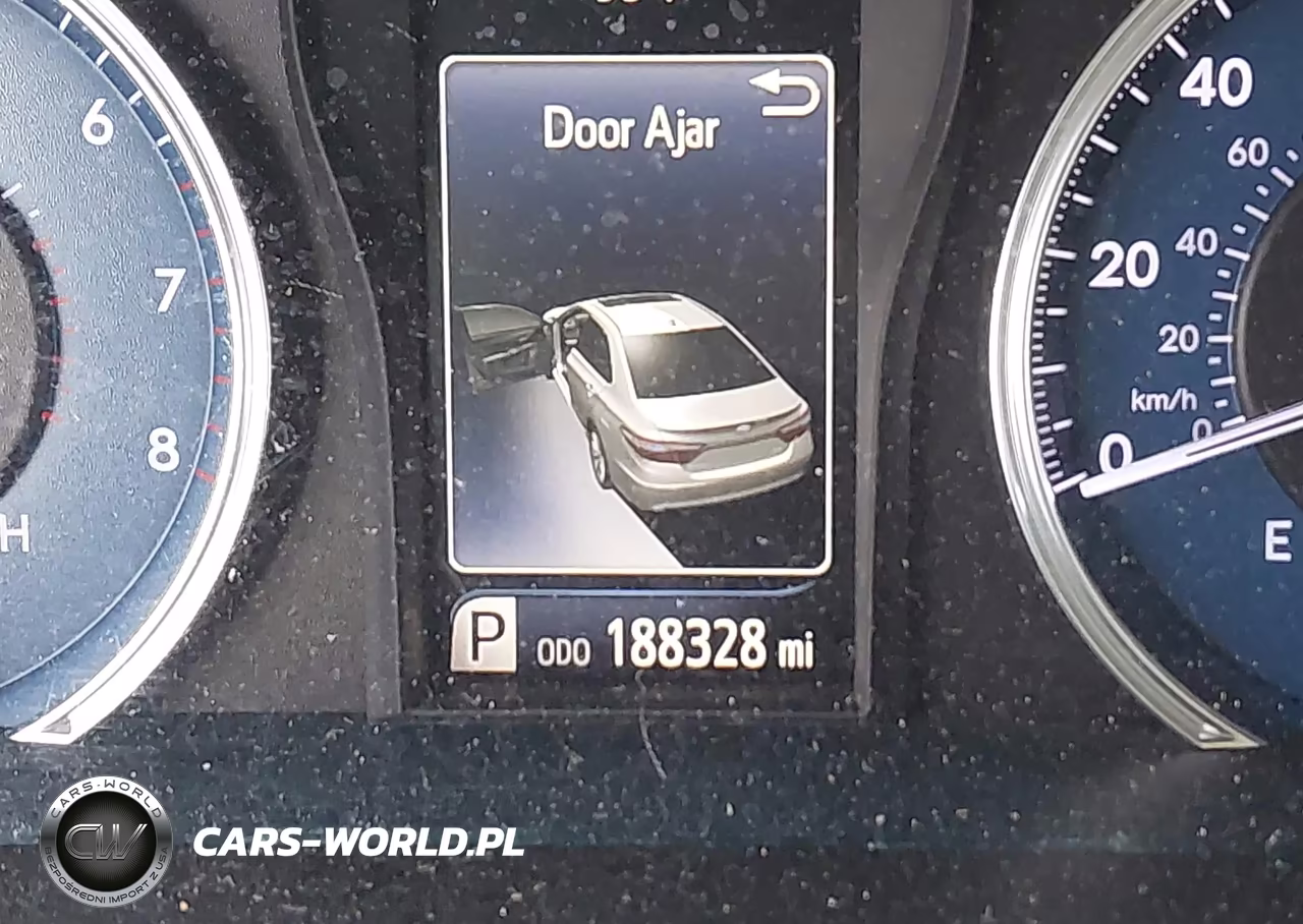 2016 Toyota Camry Le VIN:4T4BF1FK4GR557682 - 15