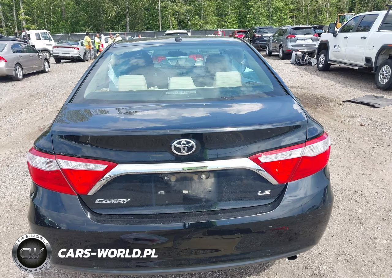 2016 Toyota Camry Le VIN:4T4BF1FK4GR557682 - 16
