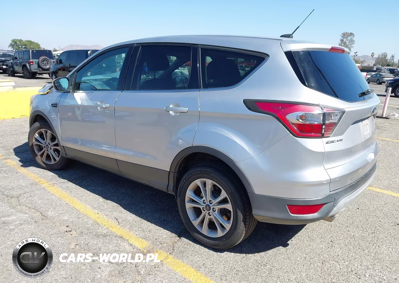 2017 Ford Escape Se VIN:1FMCU0G95HUB46772 - 3