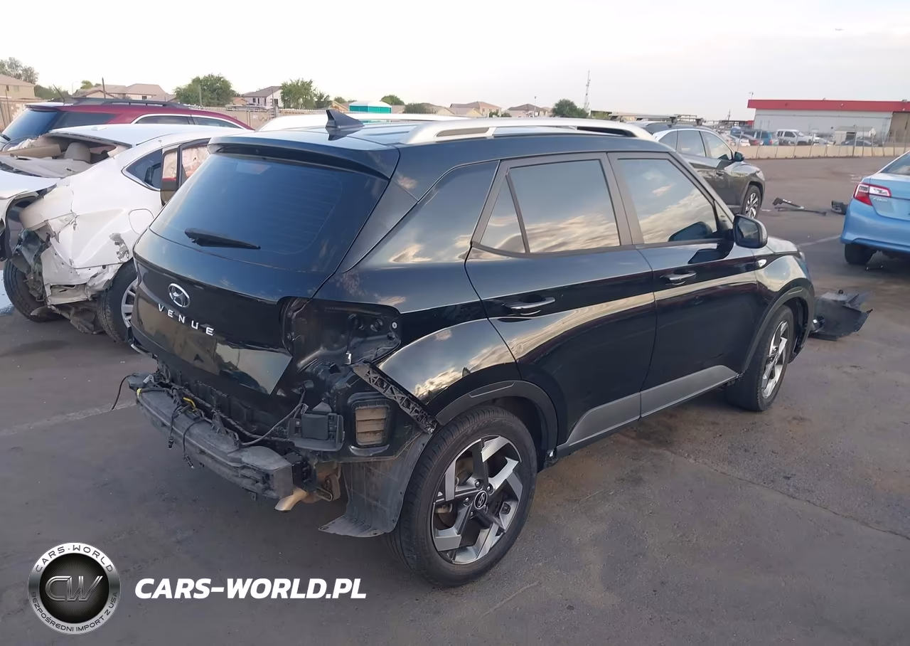 2021 Hyundai Venue Sel VIN:KMHRC8A35MU082095 - 4