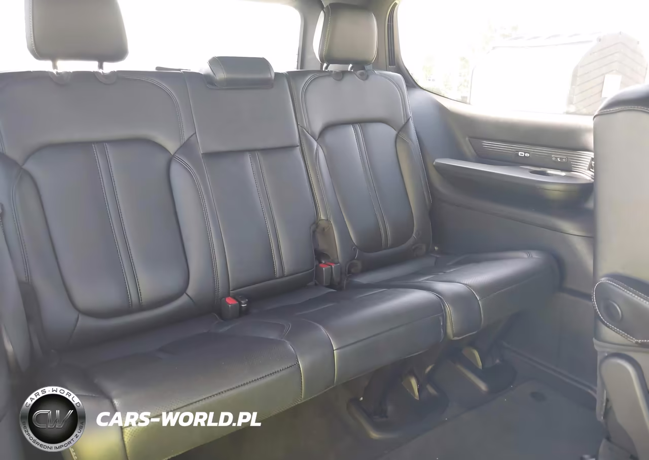 2026 Jeep Grand Wagoneer Limited Altitude 4X4 VIN:1C4SJVBP3TS159942 - 17