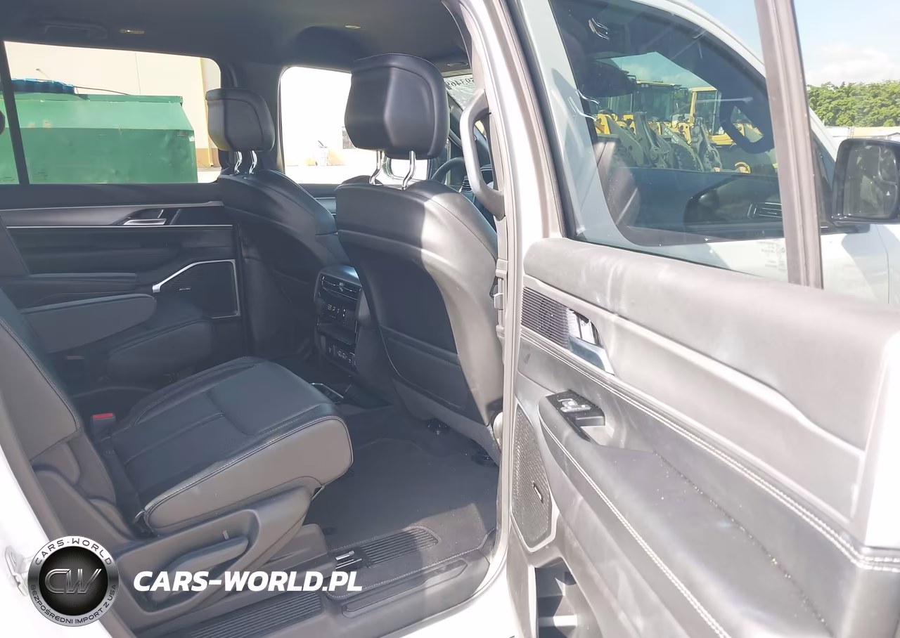2026 Jeep Grand Wagoneer Limited Altitude 4X4 VIN:1C4SJVBP3TS159942 - 8