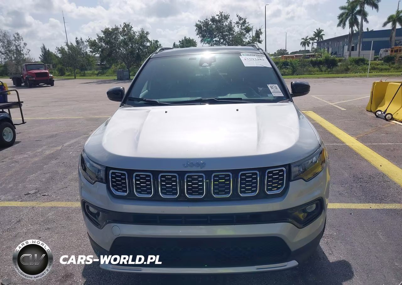 2024 Jeep Compass Limited 4X4 VIN:3C4NJDCN3RT111790 - 12