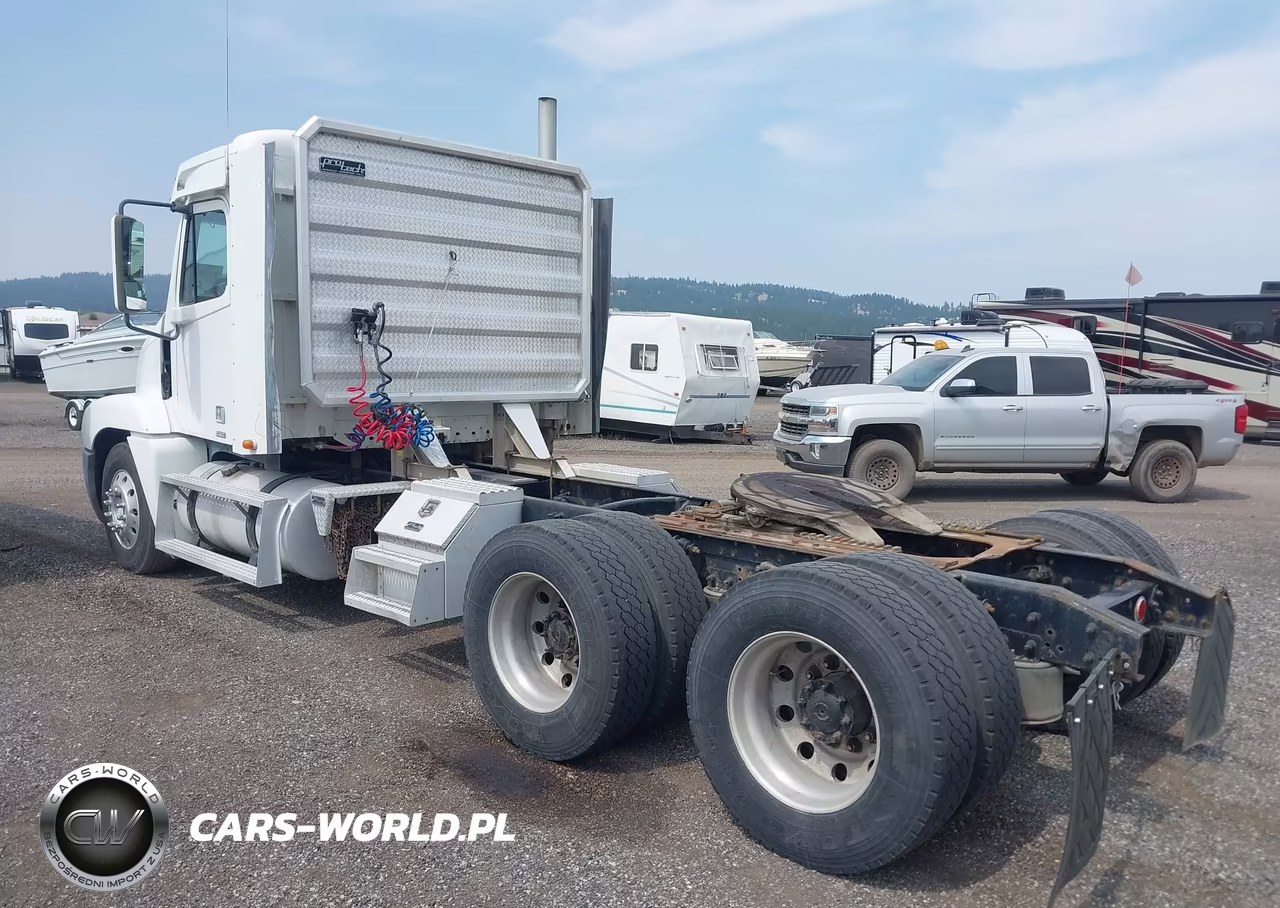 1999 Freightliner Conventional Flc120 VIN:1FUYSDYB8XLA00083 - 3
